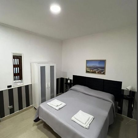 Casa Vacanza Da Totore Naples Luaran gambar