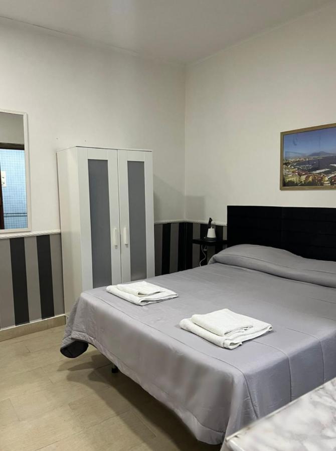 Casa Vacanza Da Totore Naples Luaran gambar