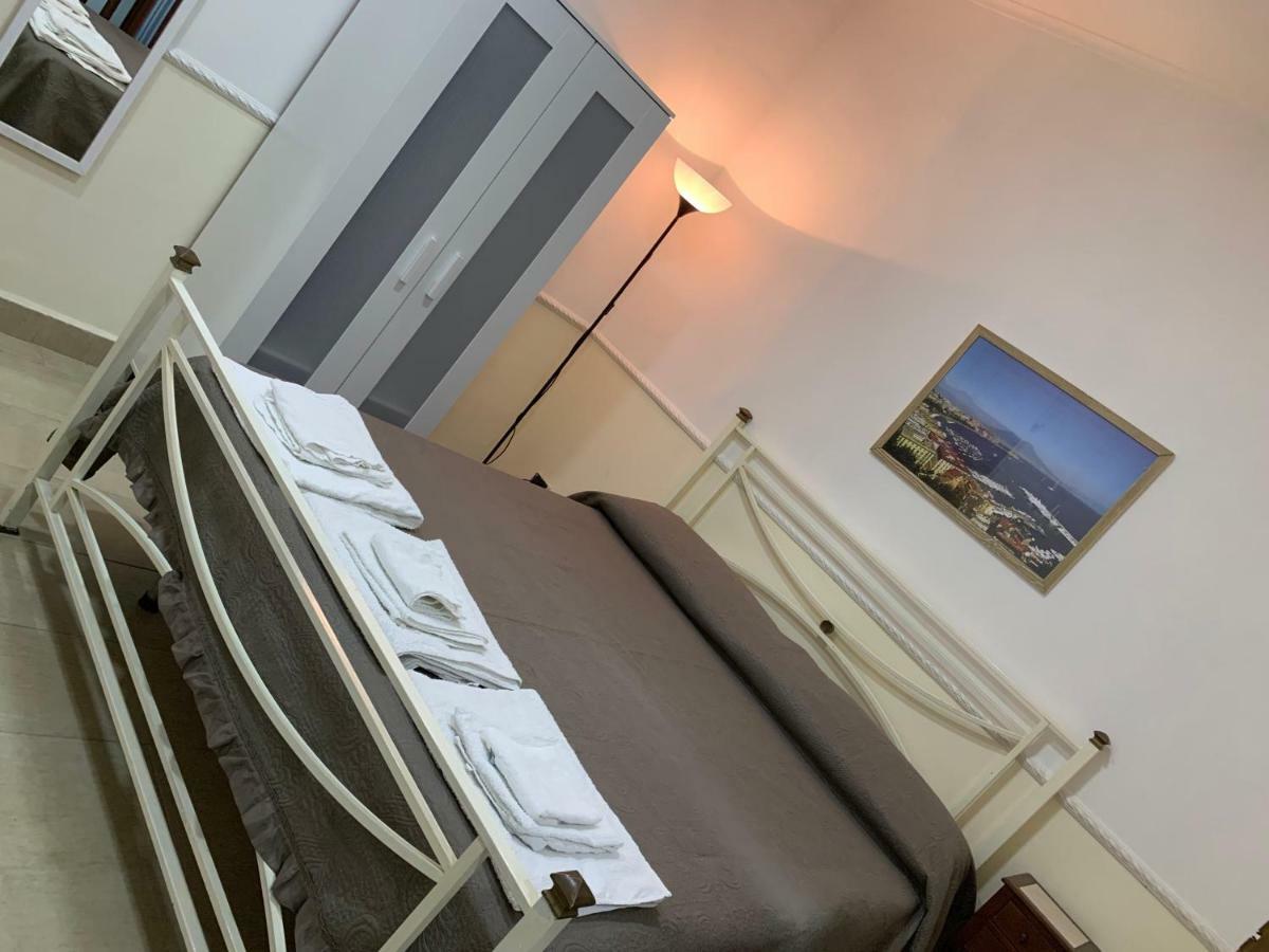 Casa Vacanza Da Totore Naples Luaran gambar